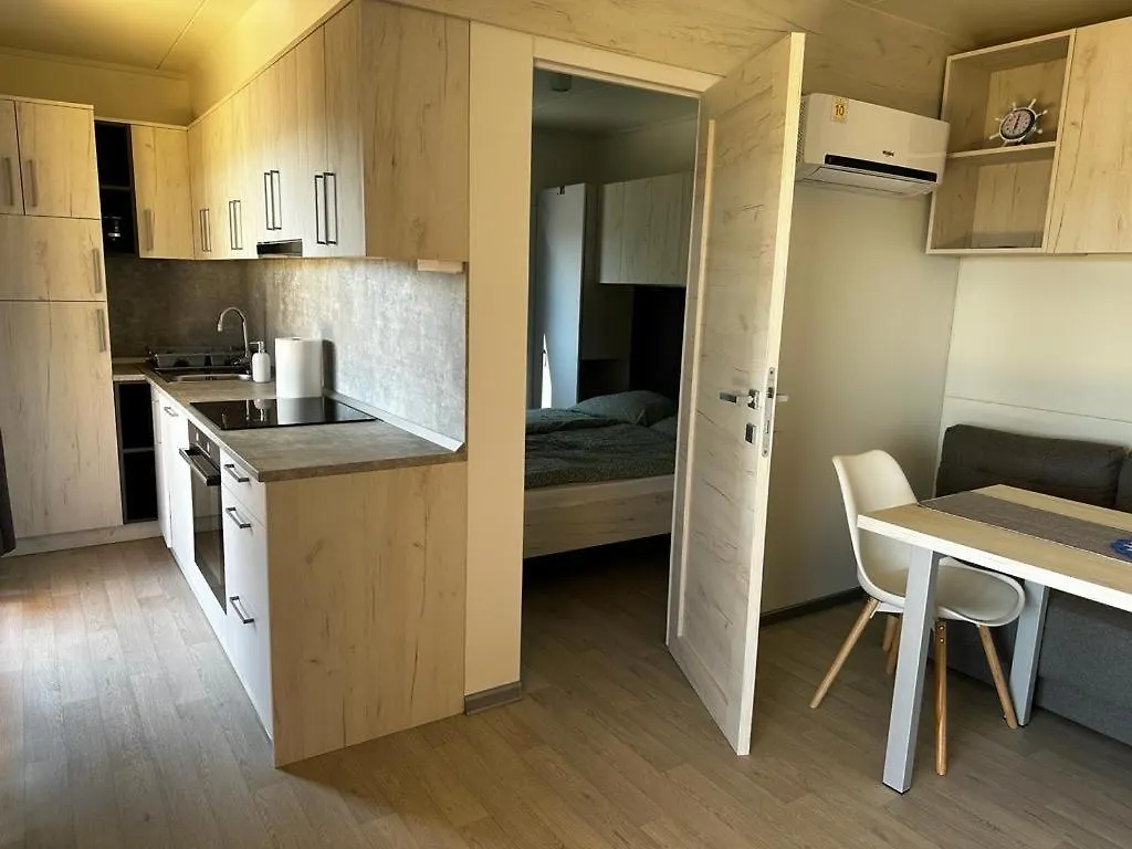 Tatil Evi Avarka House, Cozy Family Place, Free Parking And Wifi, In Camp Dalmatino Villa Drage Hırvatistan